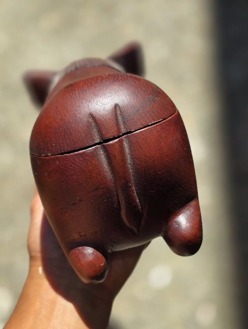 Vintage artisan handcarved heavy solid wood pig Trinket snuff box